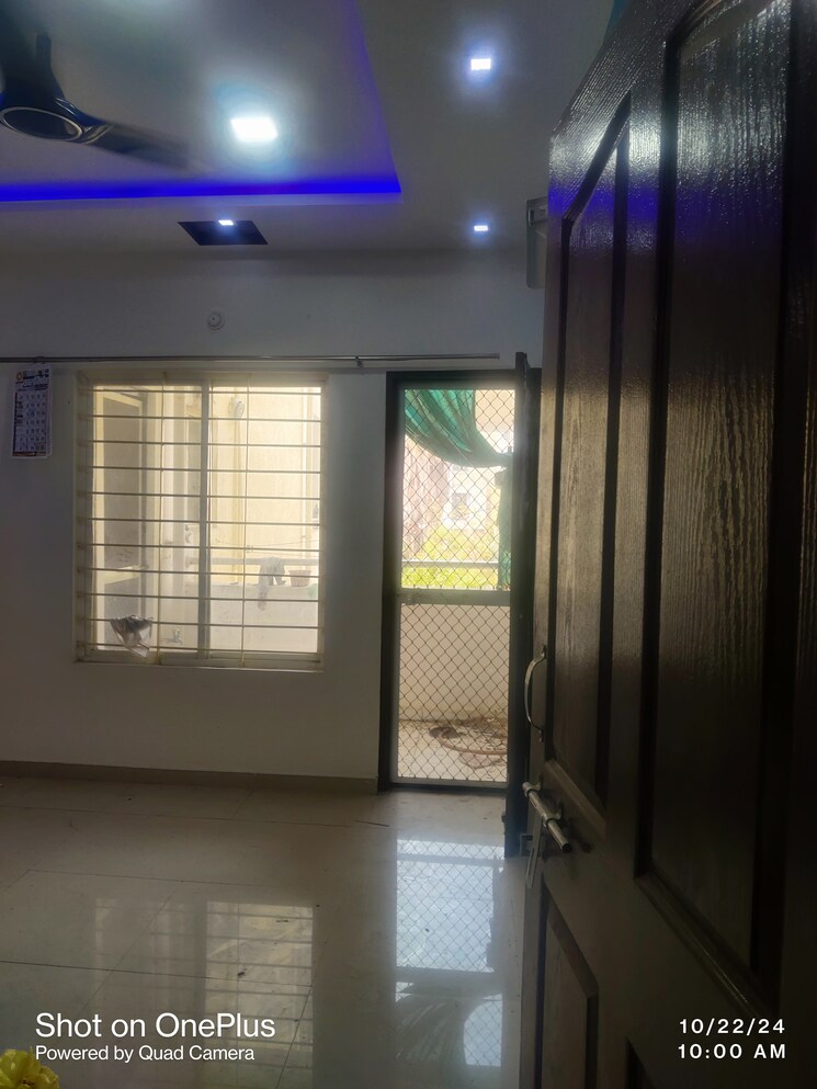 Room, macker-silver-estate-vertica 3 Bedroom 1350 Sq.Ft. Apartment In Katara Hills Bhopal 7984364