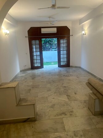 5 BHK Villa For Resale in DLF Building 10 Dlf Phase ii Gurgaon  7984363