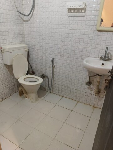 Bathroom in 1 RK Builder Floor at Ansal Sushant Lok I, Sector 43 – for Rent