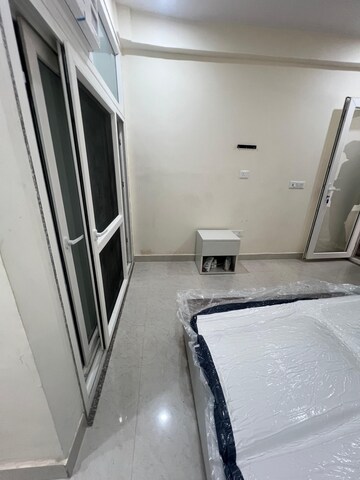 Building Lobby in 1 RK Builder Floor at Ansal Sushant Lok I, Sector 43 – for Rent