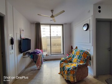 Bedroom in 1.5 BHK Apartment at Hiranandani The Walk, Ghodbunder Road – for Rent