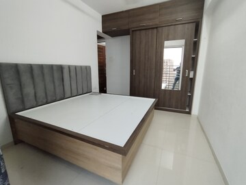 Room in 2 BHK Apartment at Arihant Aarohi, Kalyan Shilphata Road – for Rent