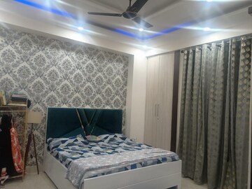 Bedroom in 4 BHK Builder Floor at Mahaveer Plaza Vasundhara, Vasundhara Sector 7 – for Rent