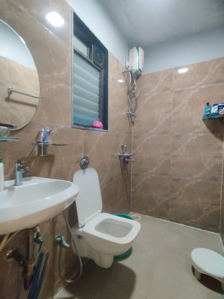 Bathroom, mj-shah-centrio 2 Bedroom 935 Sq.Ft. Apartment In Govandi Mumbai 7984477
