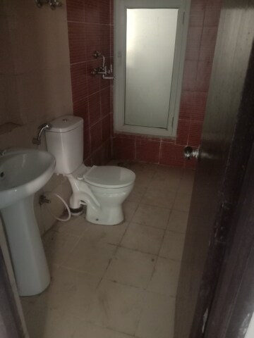 2 BHK Apartment For Rent in Mahagun Mywoods, Sector 16c Greater Noida