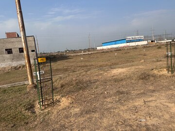  Land – Exterior View View at Yamuna Expressway - for Sale