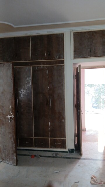 Master Bedroom in 3.5 BHK Apartment at Purvanchal Sanchar Vihar, Sector 62 – for Rent