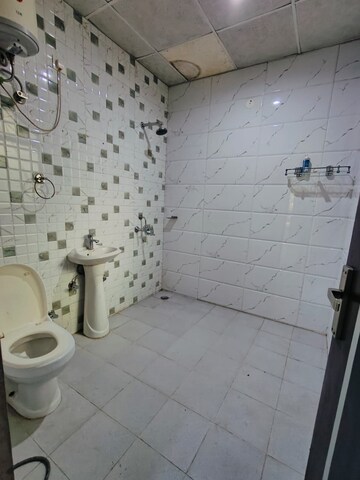 Bathroom in 1 RK Builder Floor at Ansal Sushant Lok I, Sector 43 – for Rent