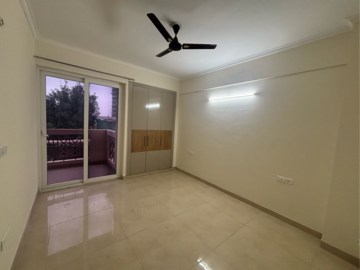 Room in 3 BHK Apartment at Kharar Road – for Rent