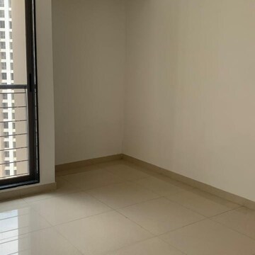 Room in 1.5 BHK Apartment at Runwal Eirene, Yashaswi Nagar – for Sale