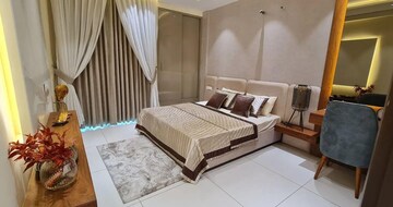 Bedroom in 4 BHK Apartment at Ahuja Towers, Prabhadevi – for Rent