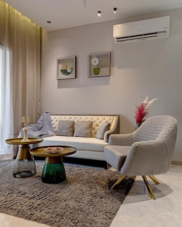 Living Room in 4 BHK Apartment at Ahuja Towers, Prabhadevi – for Rent