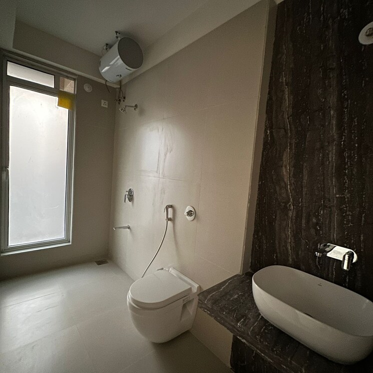 Bathroom, raj-tattva 4 Bedroom 2065 Sq.Ft. Apartment In Kapur Bawdi Thane 7984661