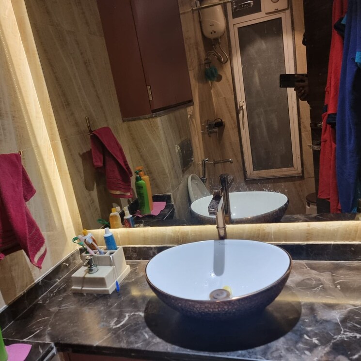 Bathroom, lodha-amara-tower-36-and-37 2 Bedroom 672 Sq.Ft. Apartment In Sandoz Baug Thane 7984685