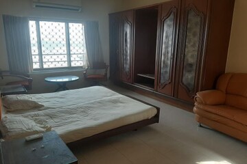 Bedroom in 4 BHK Apartment at SRA Mahalaxmi Building, Mahalaxmi – for Rent