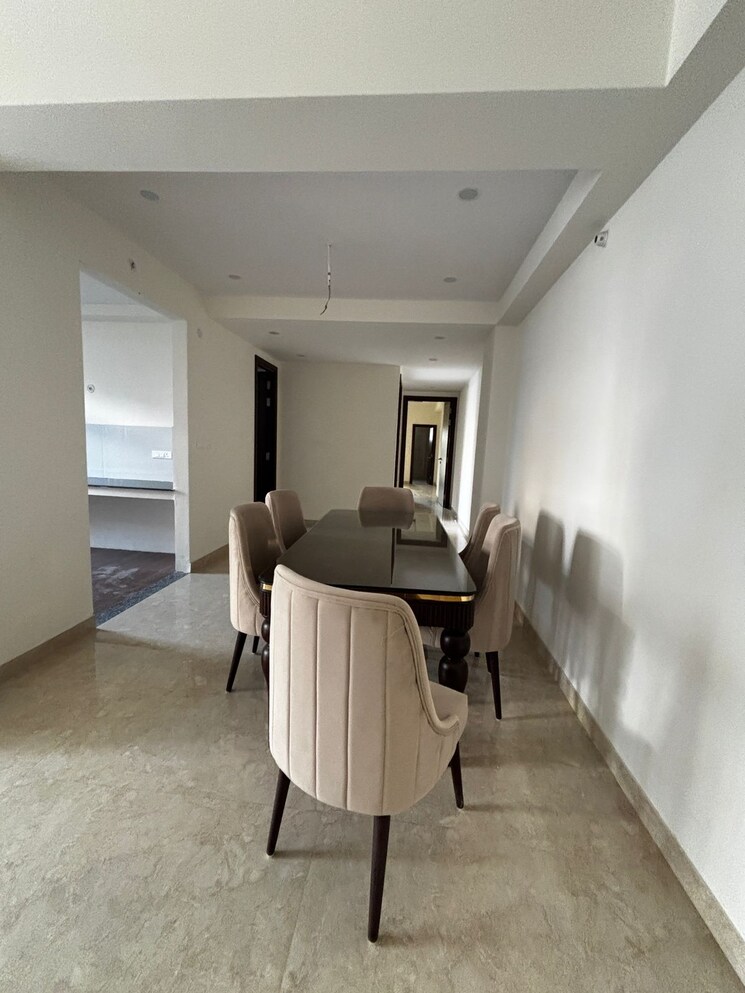 Master Bedroom, opportune-crystal-mayberry 3.5 Bedroom 2200 Sq.Ft. Apartment In Badhamau Lucknow 7984699