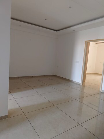 Room in 2 BHK Apartment at International Airport Road – for Rent
