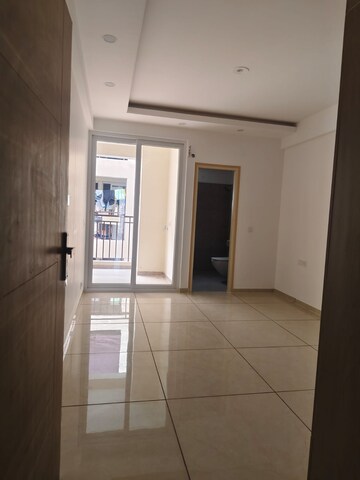 Room in 2 BHK Apartment at International Airport Road – for Rent