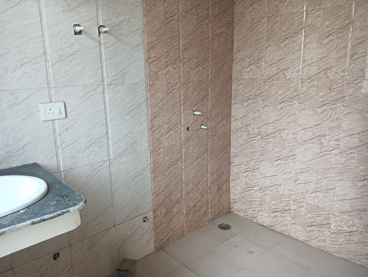 Bathroom, paras-seasons 2 Bedroom 985 Sq.Ft. Apartment In Sector 168 Noida 7984727