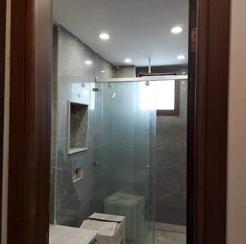 Bathroom in 4 BHK Builder Floor at Sector 17 – for Rent