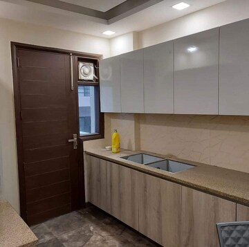 Kitchen in 4 BHK Builder Floor at Sector 17 – for Rent