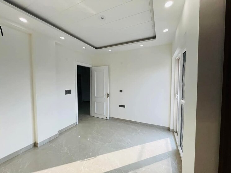 Room, srishti-greenfield-homes 4 Bedroom 2100 Sq.Ft. Builder Floor In Green Fields Colony Faridabad 7984732