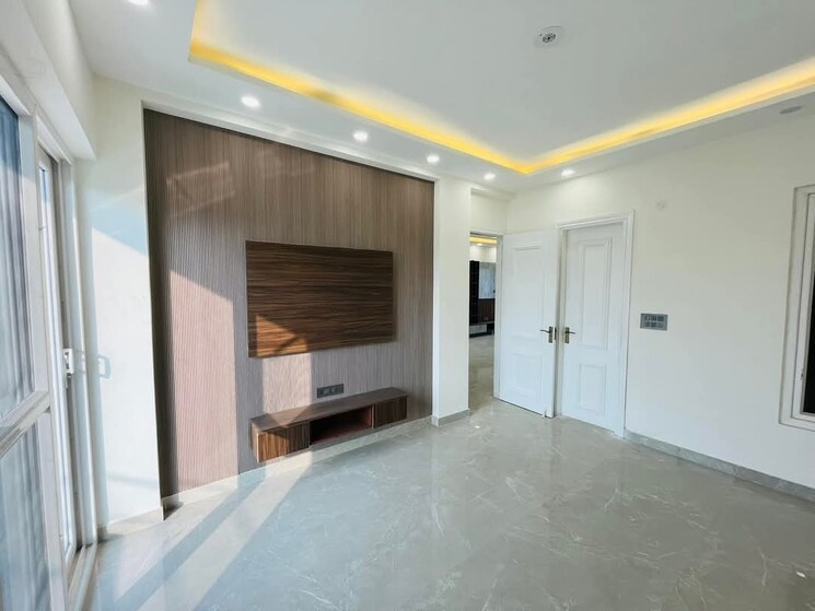 Room, srishti-greenfield-homes 4 Bedroom 2100 Sq.Ft. Builder Floor In Green Fields Colony Faridabad 7984732