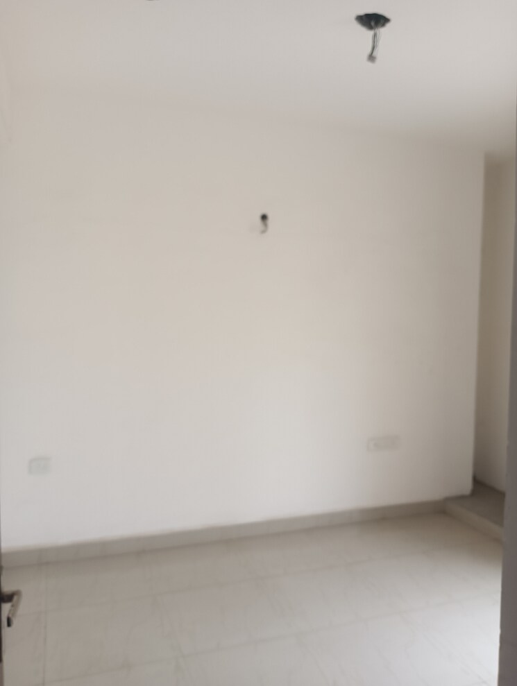 Room, nimbus-the-hyde-park 2.5 Bedroom 1010 Sq.Ft. Apartment In Sector 78 Noida 7984733