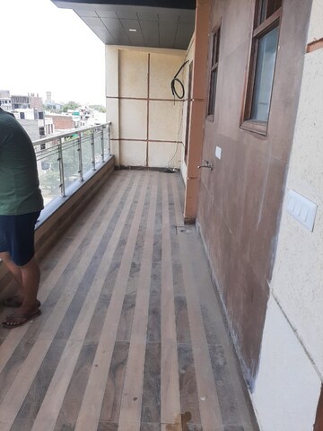 Balcony in 4 BHK Builder Floor at Sector 9 – for Rent