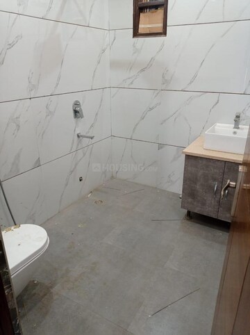 Bathroom in 3.5 BHK Builder Floor at Sector 9 – for Rent