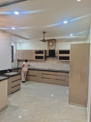 Kitchen in 3.5 BHK Builder Floor at Sector 9 – for Rent