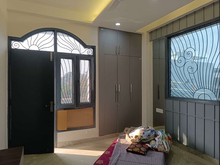 Bedroom, niti khand 4 Bedroom 130 Sq.Mt. Builder Floor In Niti Khand Ghaziabad 7984752