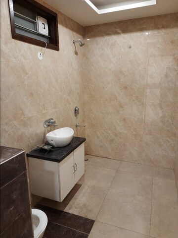  3 BHK Builder Floor at Sector 16 – for Rent