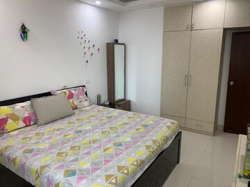 Bedroom in 3 BHK Builder Floor at Sector 15 – for Rent