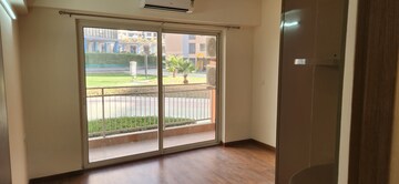 Room in 2 BHK Apartment at Shapoorji Pallonji Joyville Gurgaon, Sector 102 – for Rent