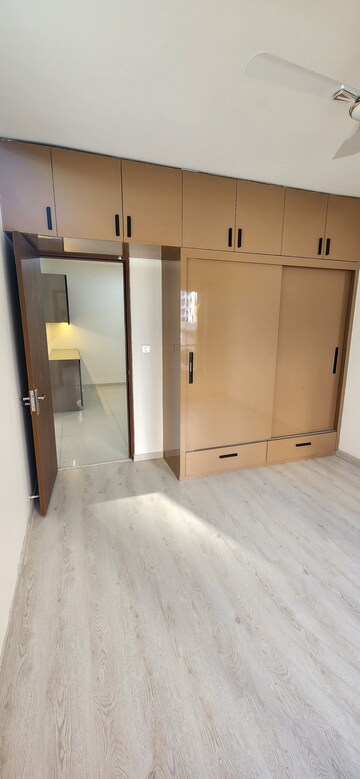 Furnished Amenities in 2 BHK Apartment at Shapoorji Pallonji Joyville Gurgaon, Sector 102 – for Rent
