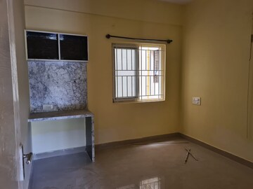Room in 2 BHK Apartment at Whitefield – for Rent