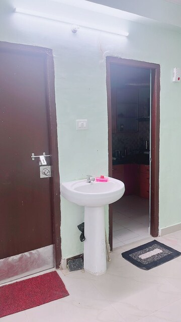  3 BHK Apartment at Saguna More – for Rent