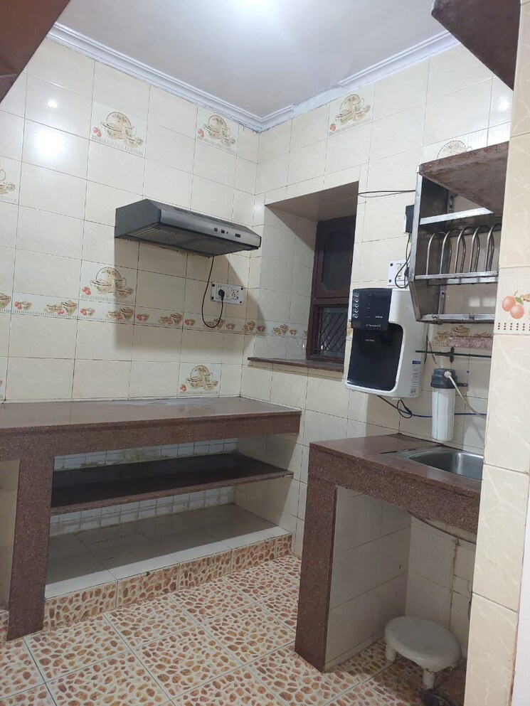 Kitchen, mayur vihar phase 1 3.5 Bedroom 1650 Sq.Ft. Apartment In Mayur Vihar Phase 1 Delhi 7984858