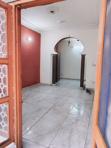 Room in 2 BHK Builder Floor at Housing Board Colony, Sector 31 – for Rent
