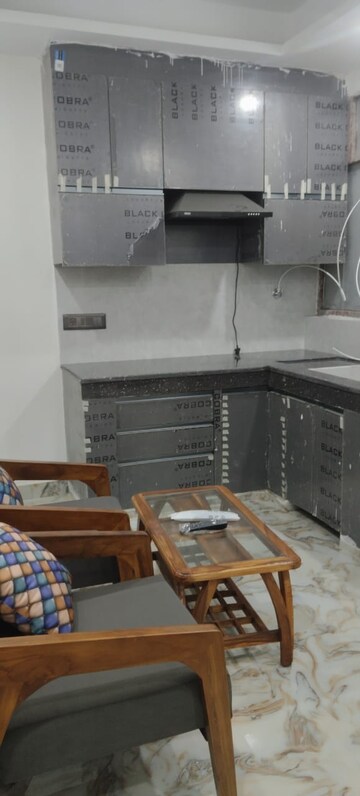 Kitchen in 1 BHK Builder Floor at RWA Residential Society, Sector 40 – for Rent
