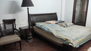 Bedroom in 3 BHK Builder Floor at Green Park – for Rent