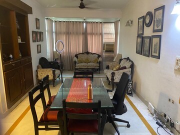 Master Bedroom in 3 BHK Apartment at Ansal Sushant Estate, Sector 52 – for Rent