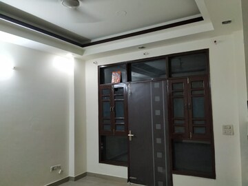 Room in 3 BHK Apartment at Patparganj – for Sale