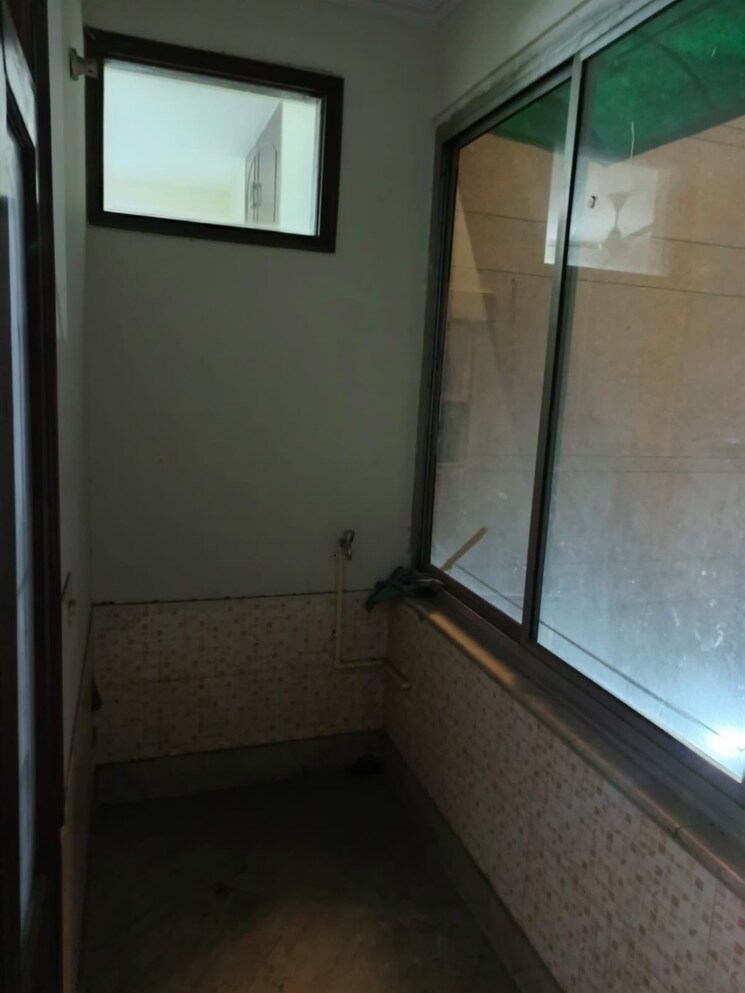 undefined, patparganj 3 Bedroom 1600 Sq.Ft. Apartment In Patparganj Delhi 7984904