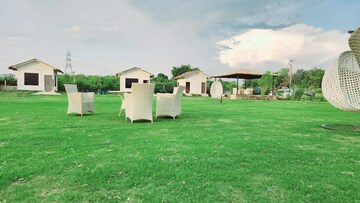  Plot For Sale in Jewar