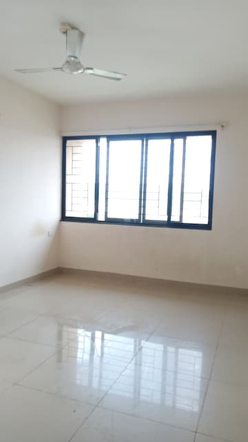 Room in 3 BHK Apartment at Nanded City Asawari, Nanded – for Rent