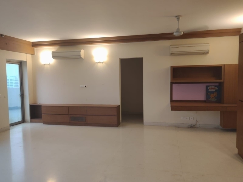 3 BHK + Servant Room,Study Room,Extra Room Builder Floor For Sale in Sector 70