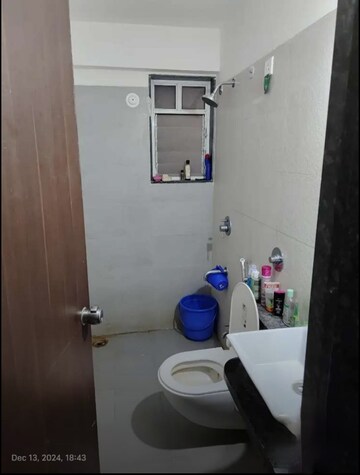 Master Bedroom in 2 BHK Apartment at Dhanori – for Rent