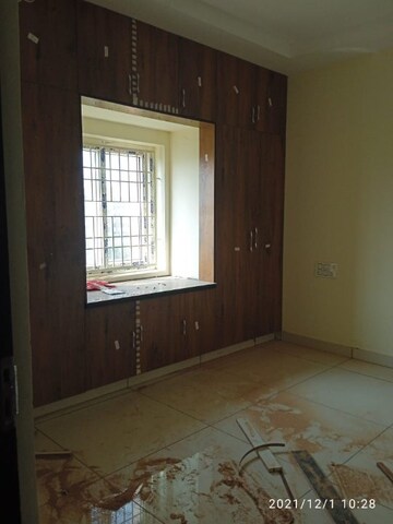 Room in 3 BHK Apartment at Tadepalli – for Sale